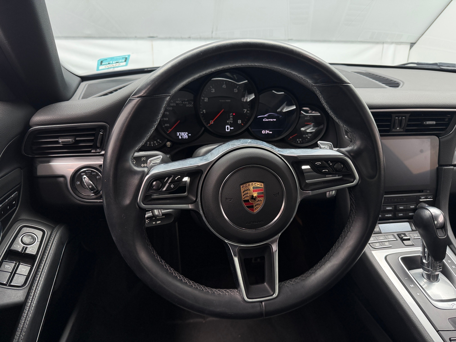 Thumbnail: 2018 Porsche 911 - 3