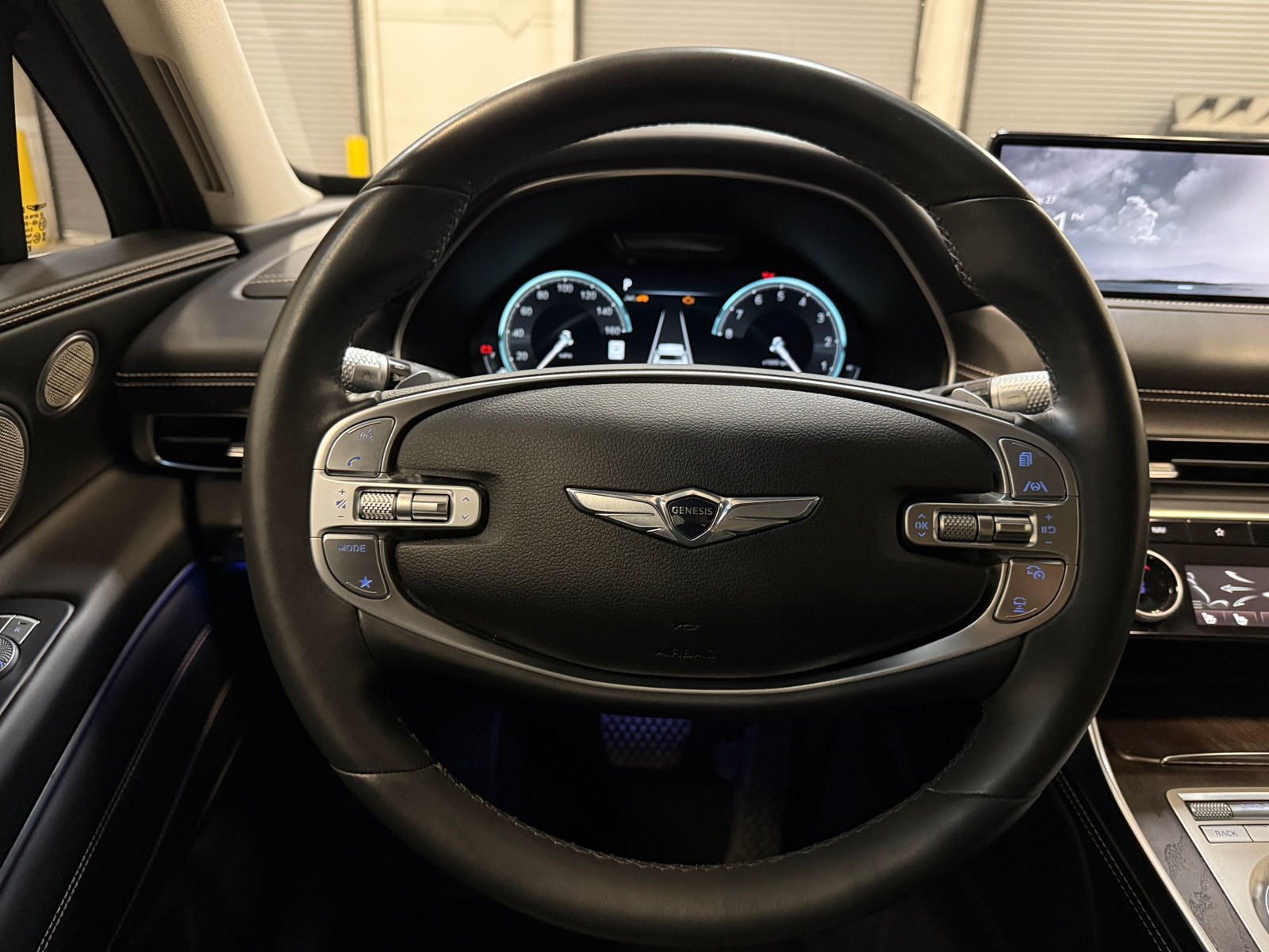 Thumbnail: 2023 Genesis GV80 - 4