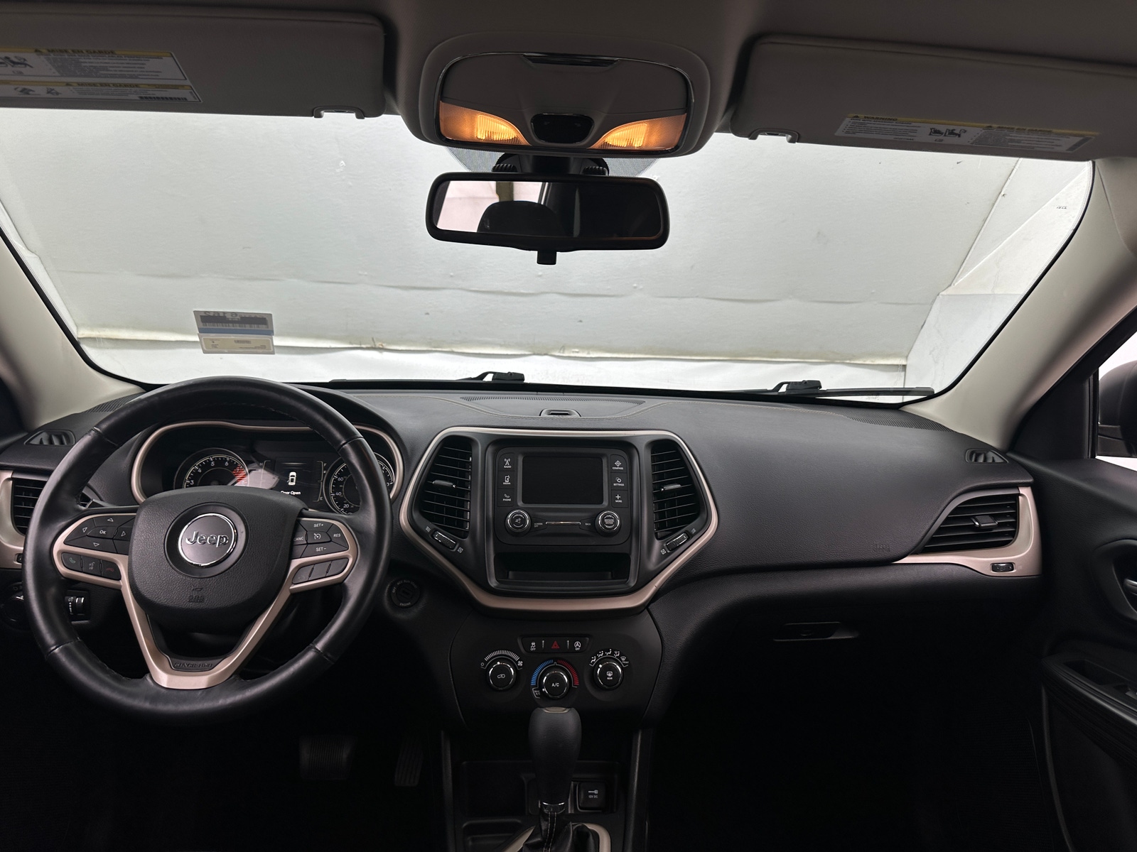 Thumbnail: 2017 Jeep Cherokee - 3