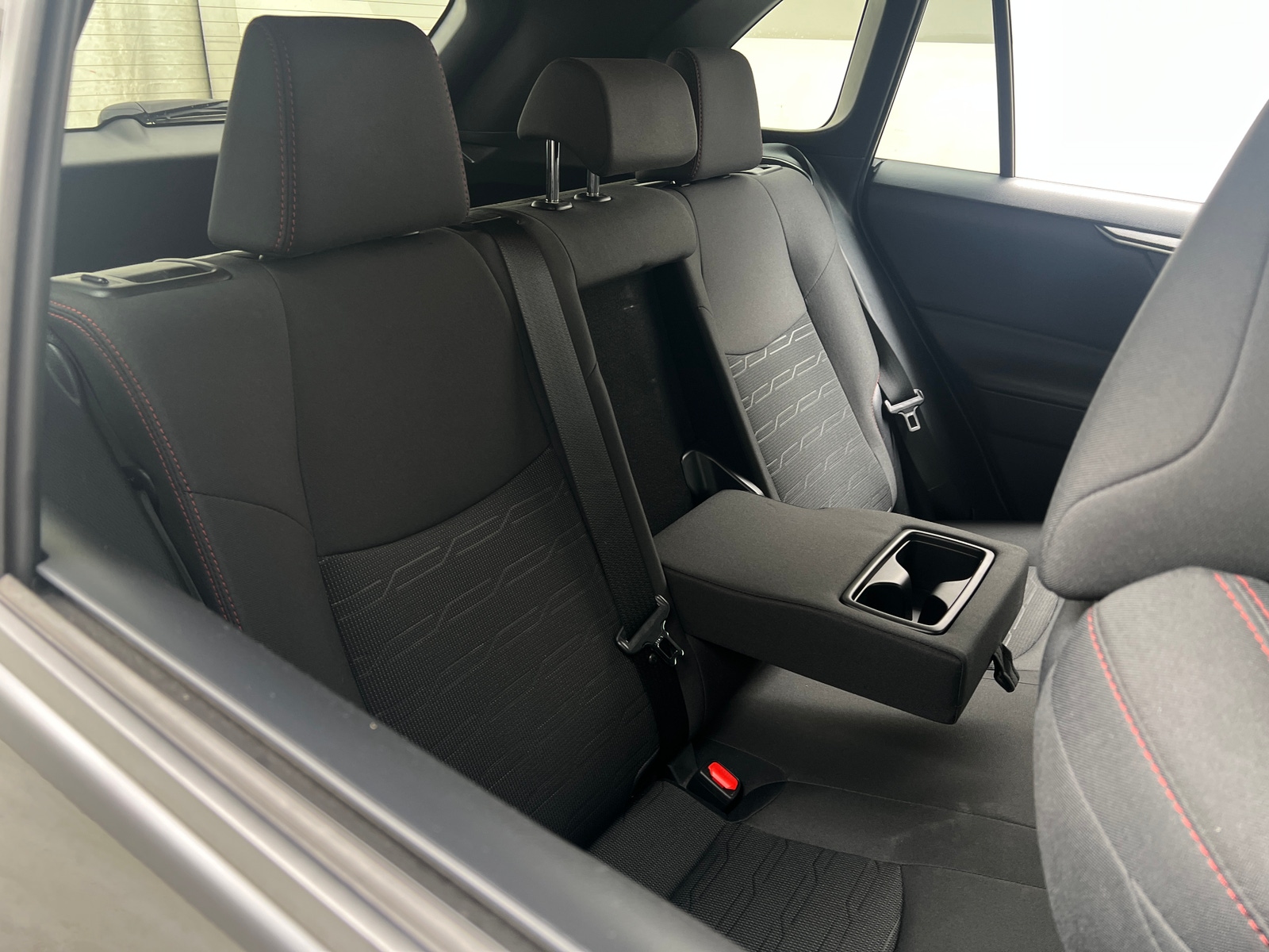 Thumbnail: 2021 Toyota RAV4 - 6