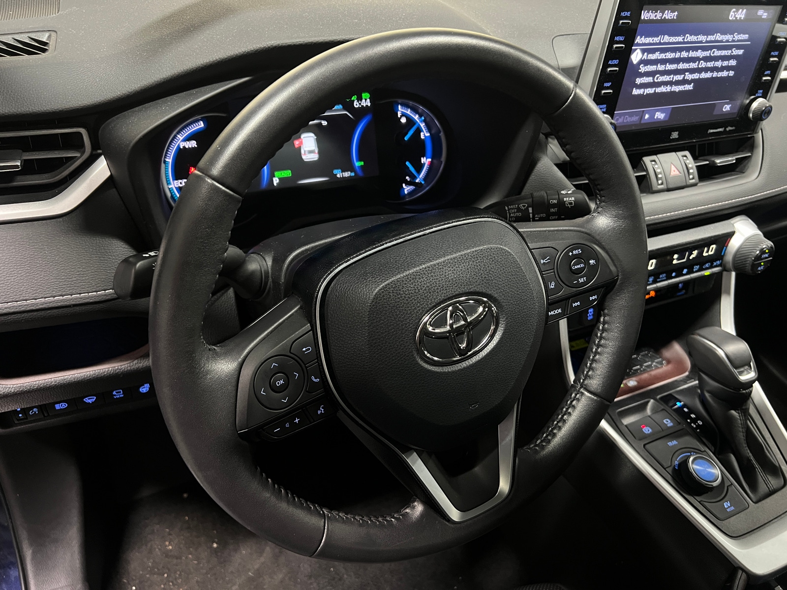 Thumbnail: 2022 Toyota RAV4 - 4