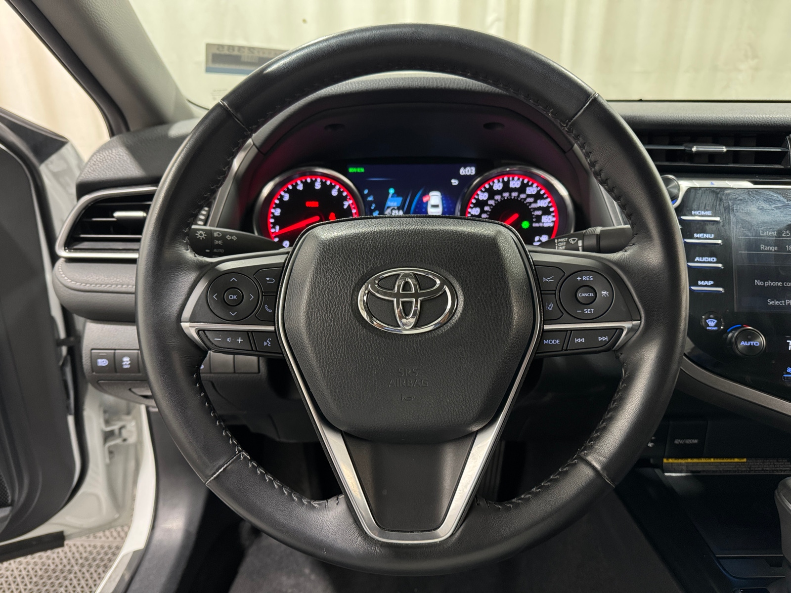 Thumbnail: 2019 Toyota Camry - 4