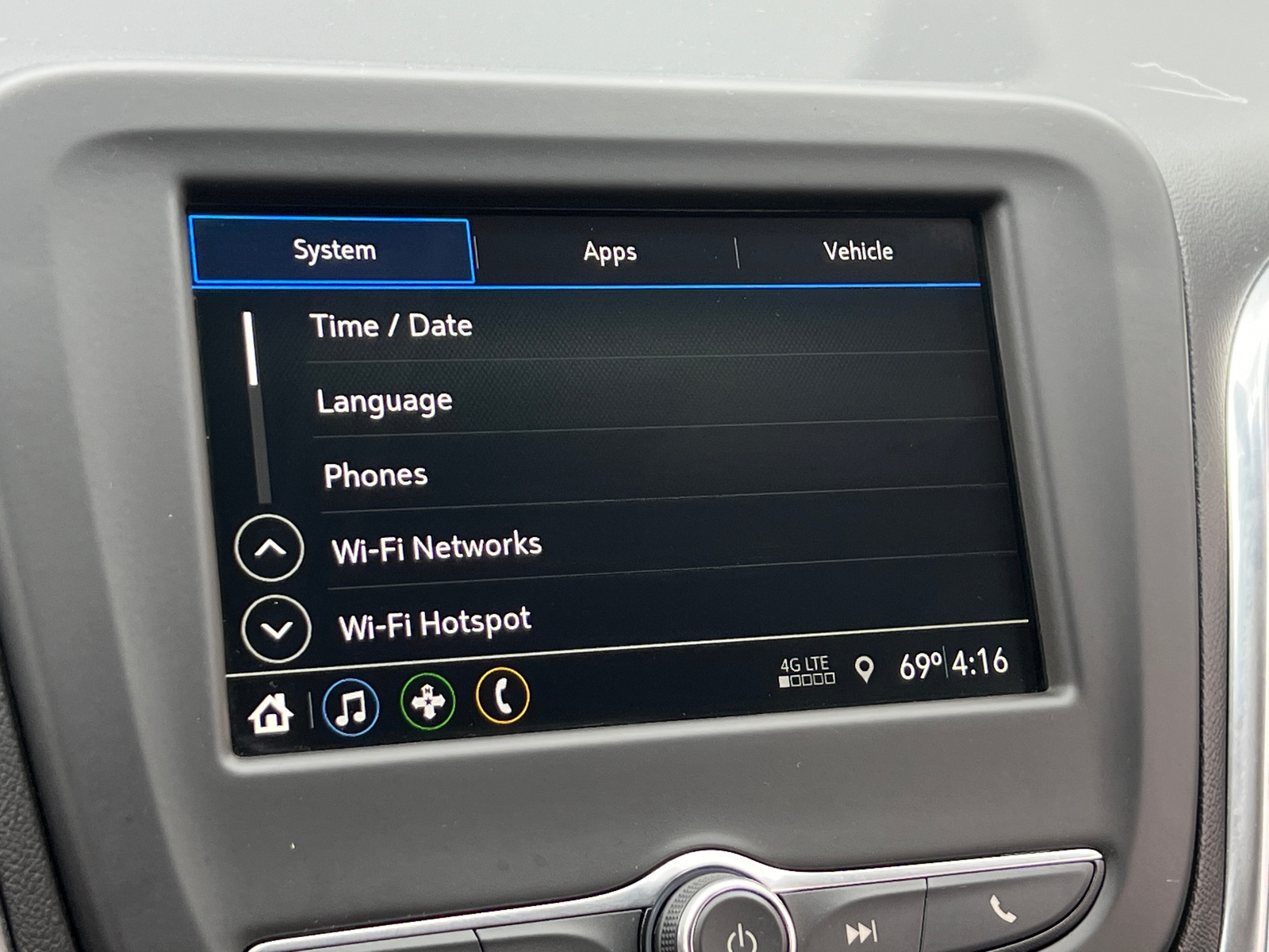 Thumbnail: 2019 Chevrolet Equinox - 4