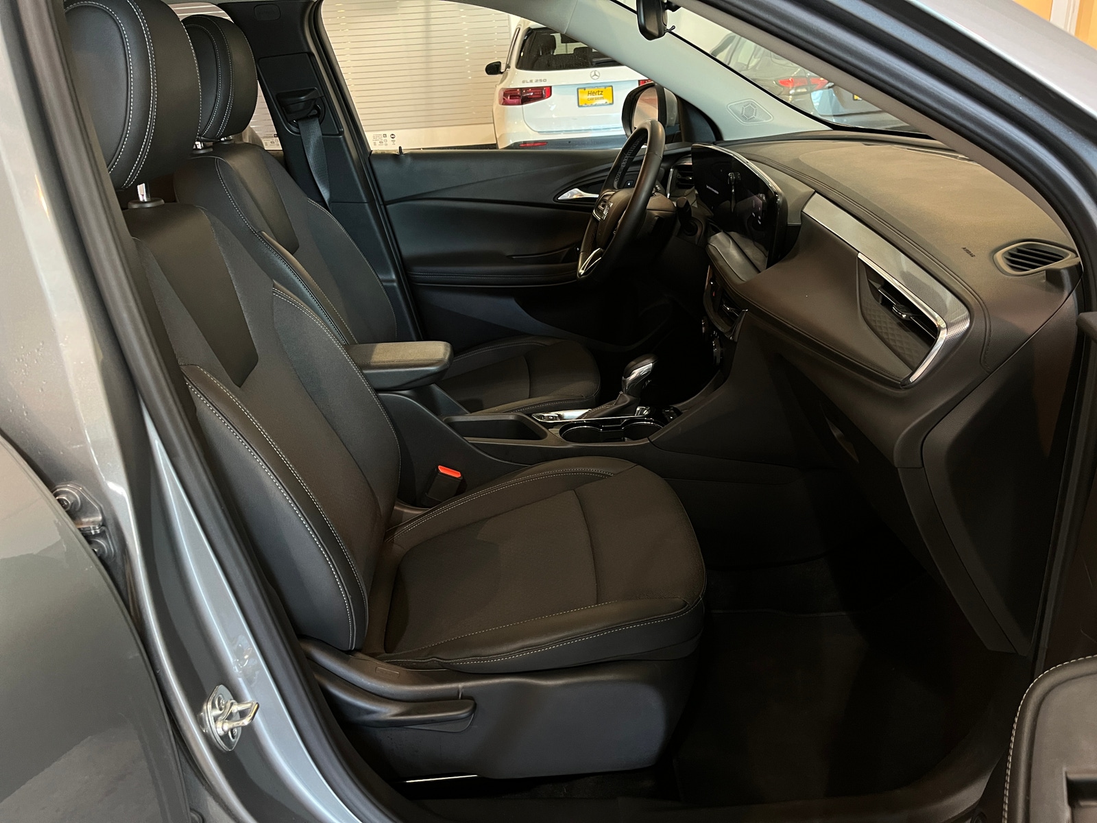 Thumbnail: 2025 Buick Encore GX - 2