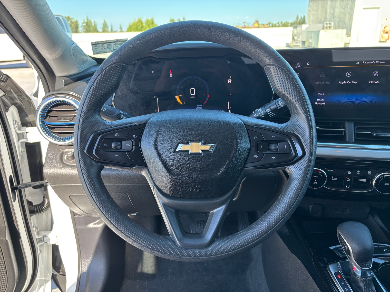 Thumbnail: 2025 Chevrolet Trax - 5