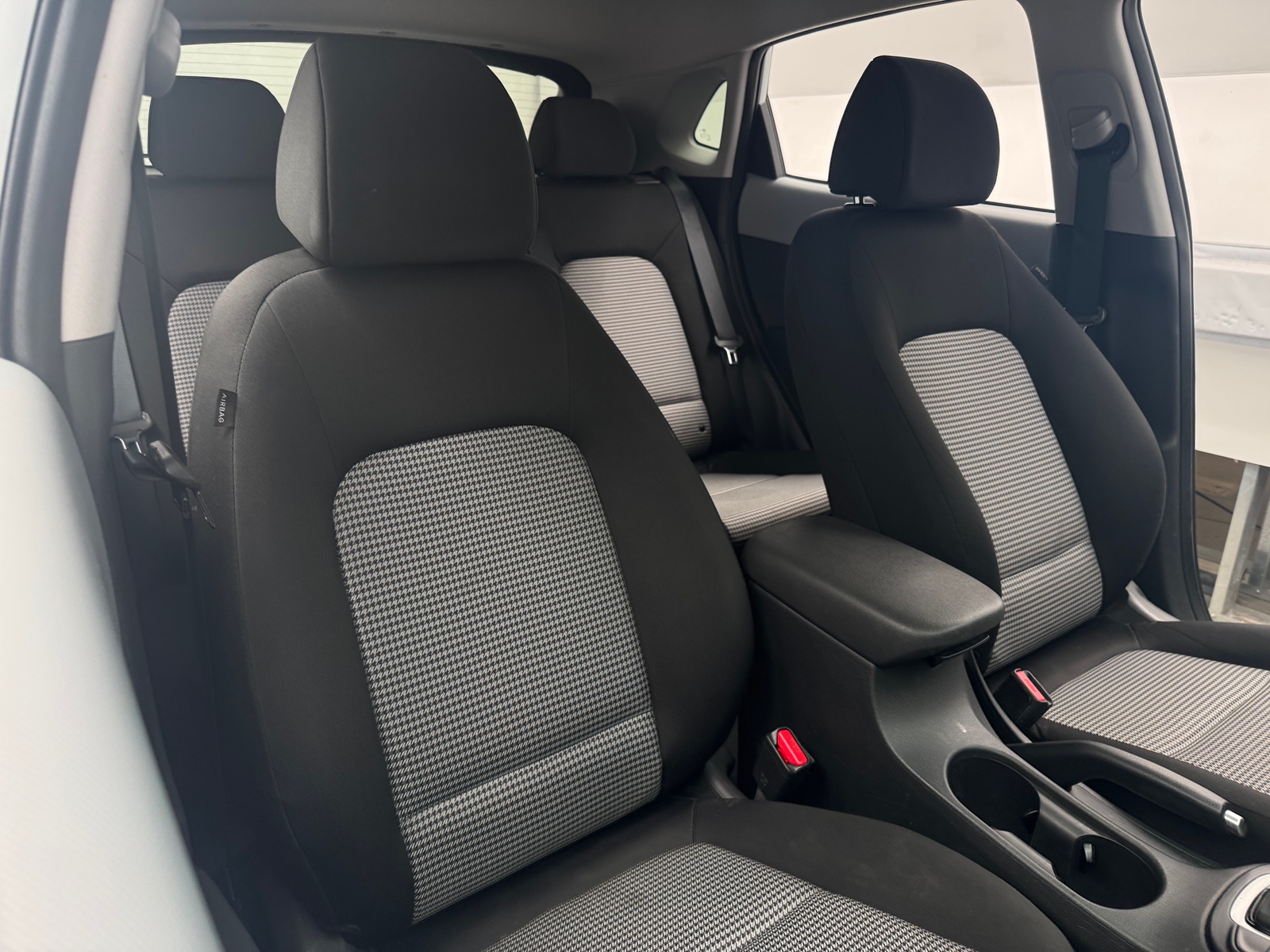 Thumbnail: 2020 Hyundai Kona - 2