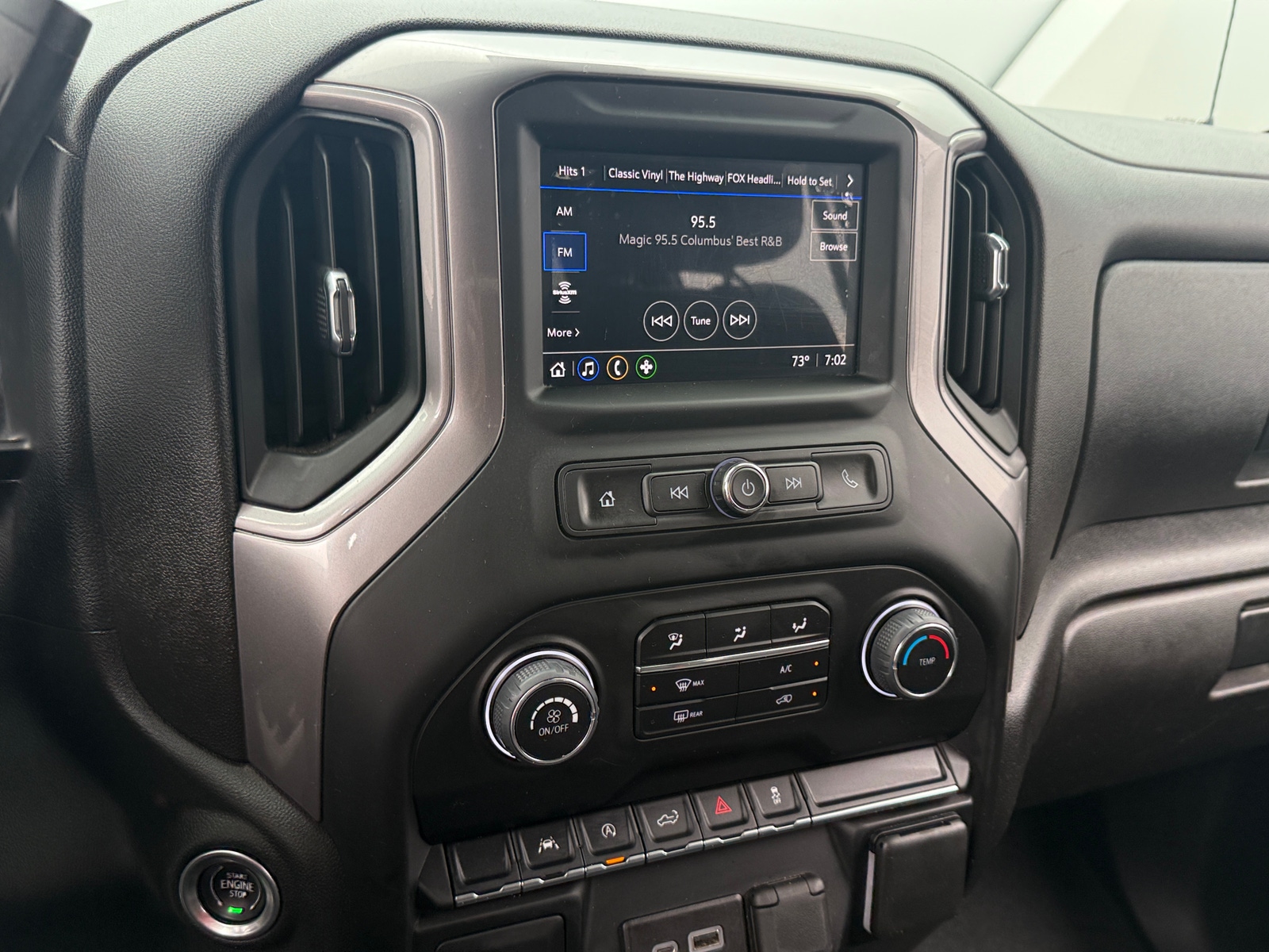 Thumbnail: 2022 Chevrolet Silverado 1500 - 4