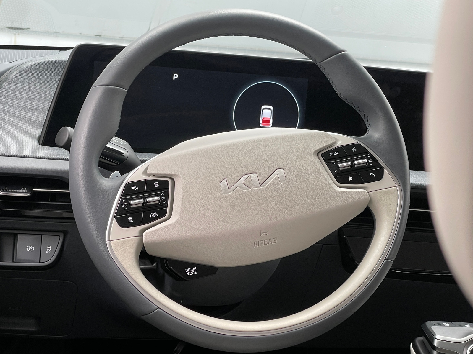 Thumbnail: 2023 Kia EV6 - 4