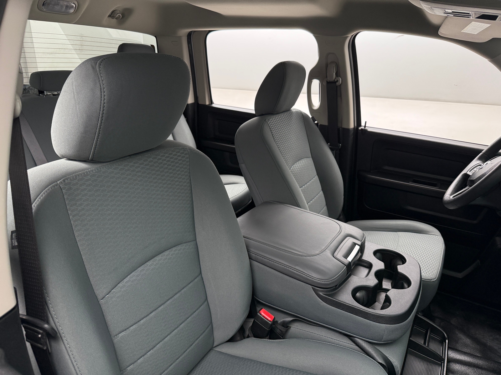 Thumbnail: 2019 RAM 1500 Classic - 2