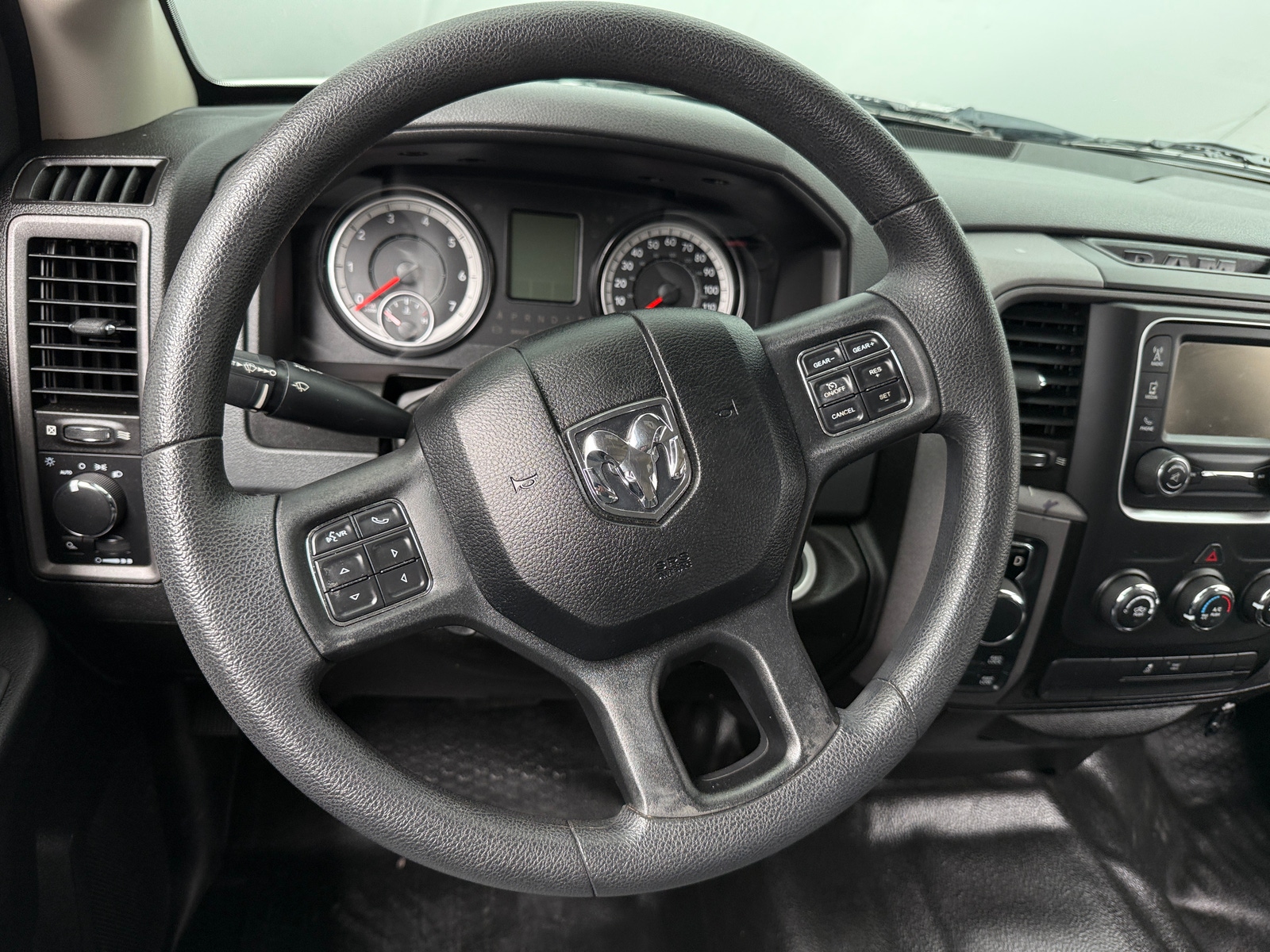 Thumbnail: 2019 RAM 1500 Classic - 5