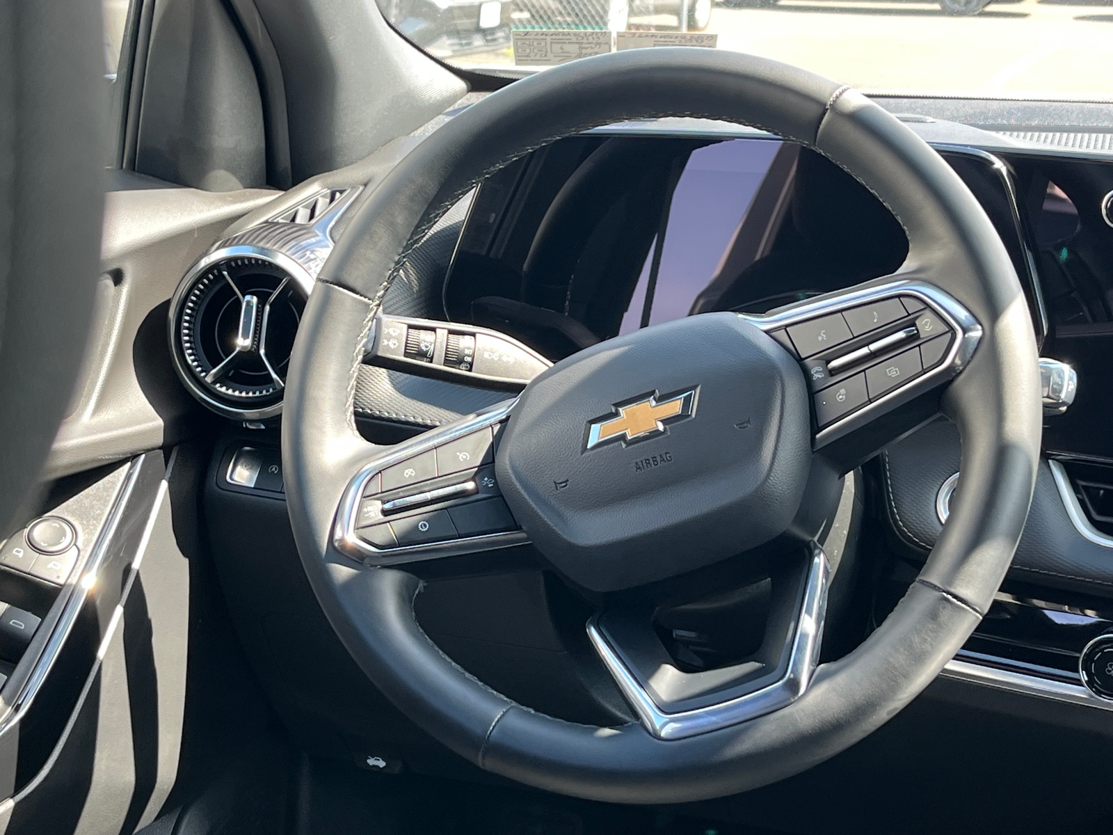 Thumbnail: 2025 Chevrolet Equinox - 5