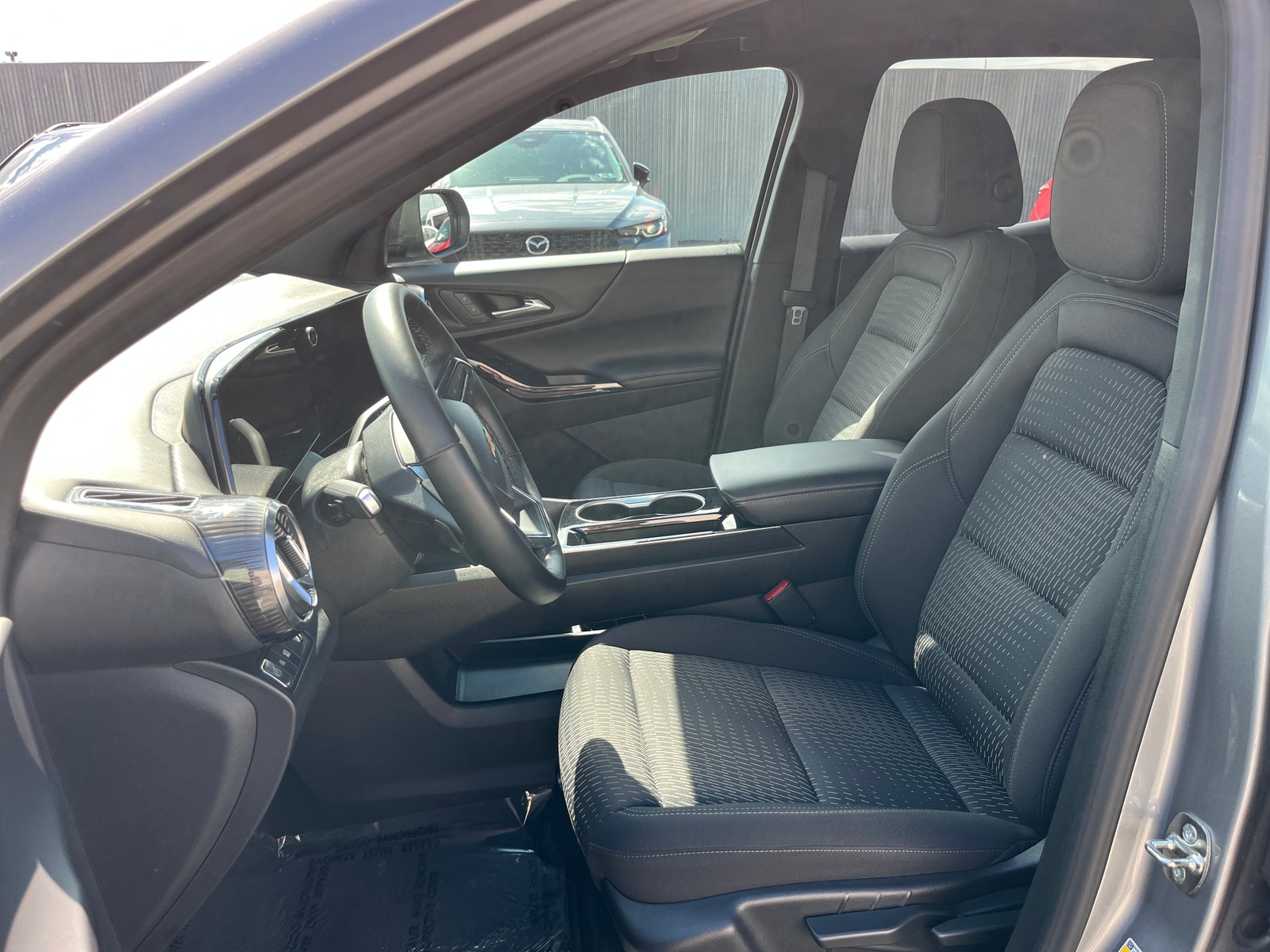 Thumbnail: 2025 Chevrolet Equinox - 2