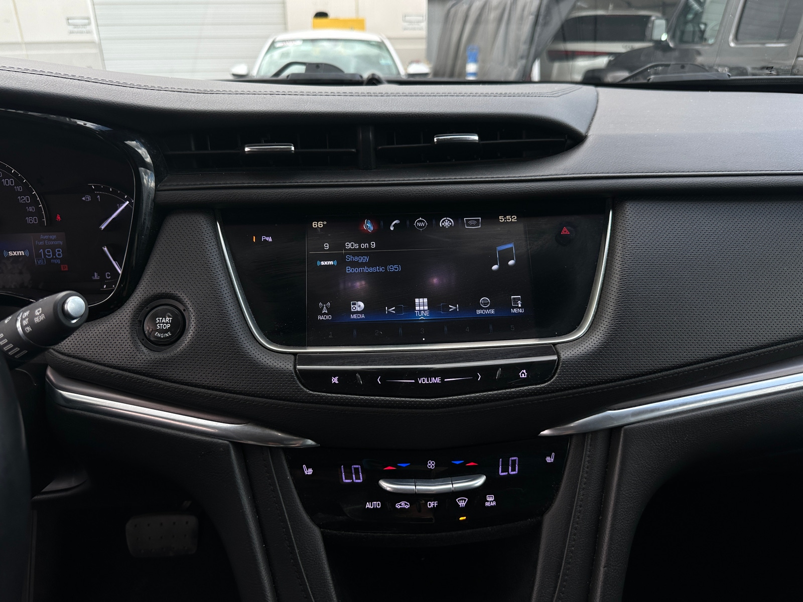 Thumbnail: 2017 Cadillac XT5 - 3