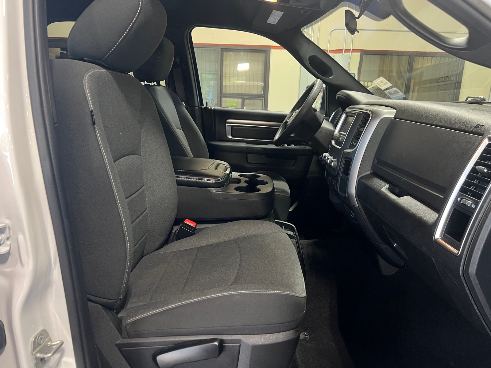 Thumbnail: 2024 RAM 1500 Classic - 2