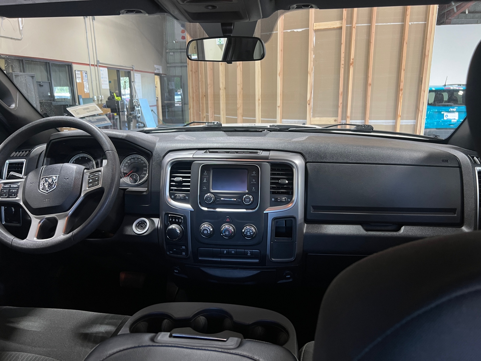 Thumbnail: 2024 RAM 1500 Classic - 3