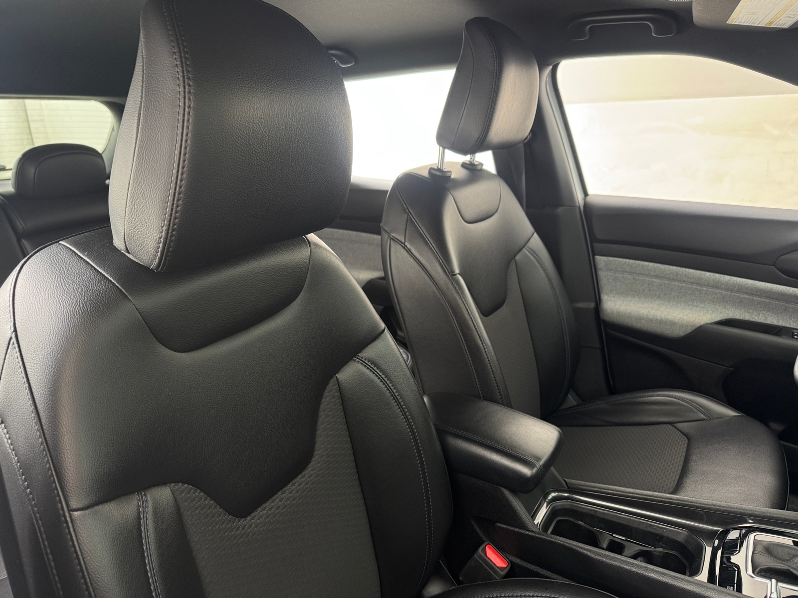 Thumbnail: 2023 Jeep Compass - 2
