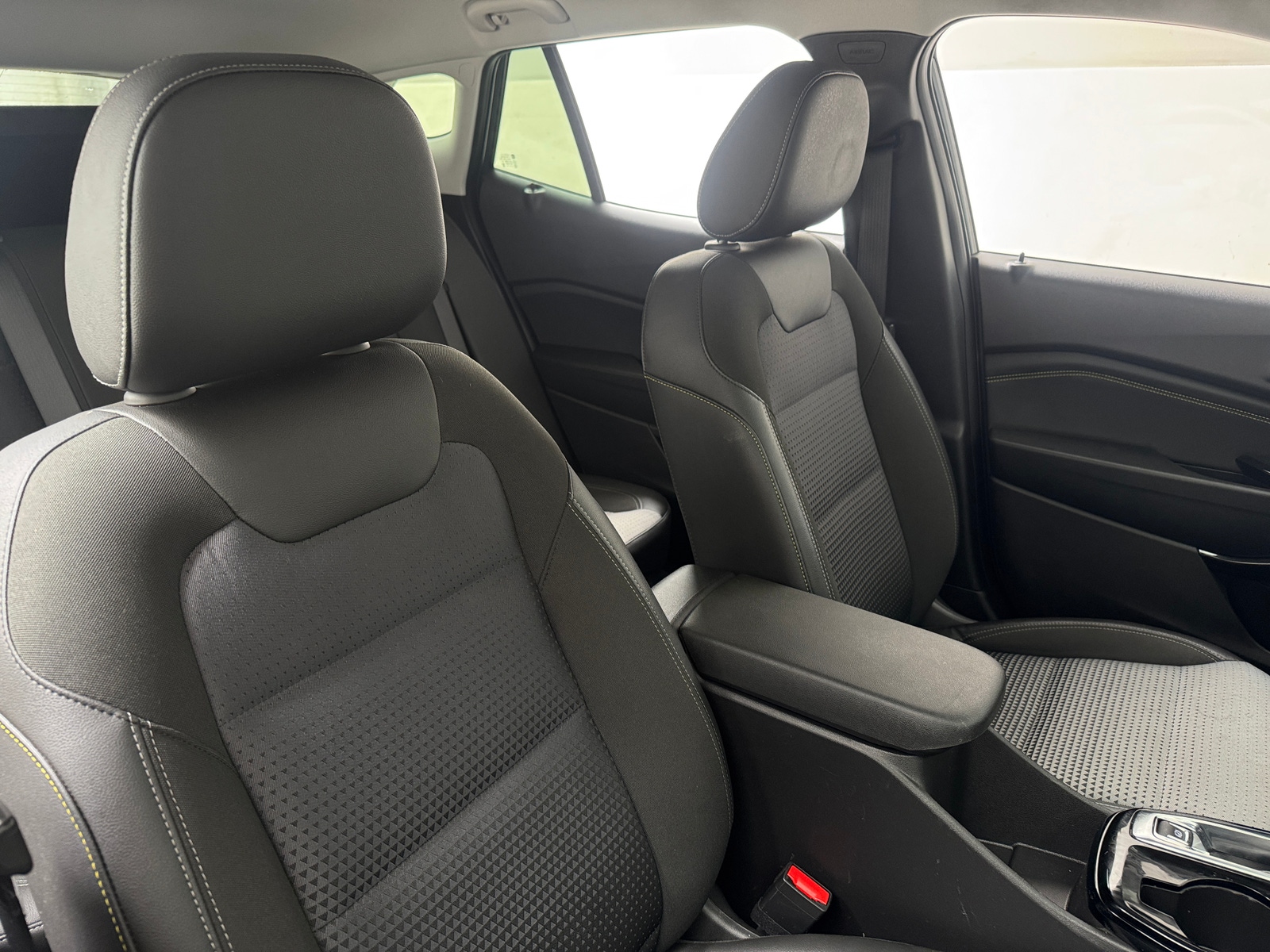 Thumbnail: 2025 Chevrolet Trax - 2