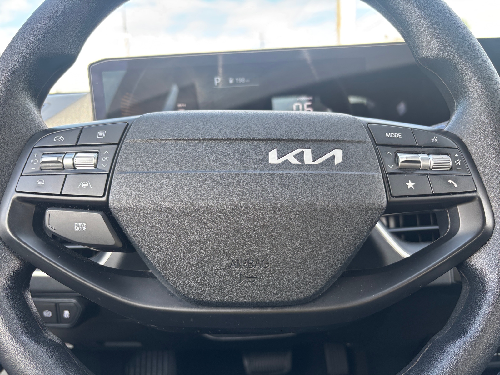 Thumbnail: 2025 Kia K4 - 5