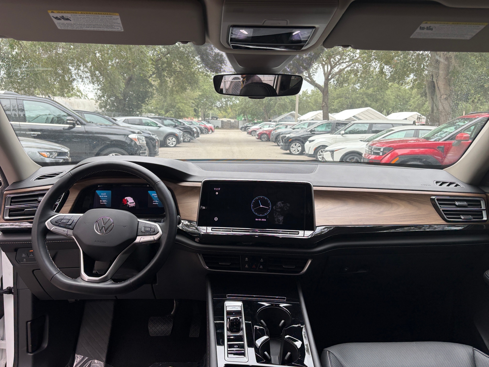 Thumbnail: 2025 Volkswagen Atlas - 3
