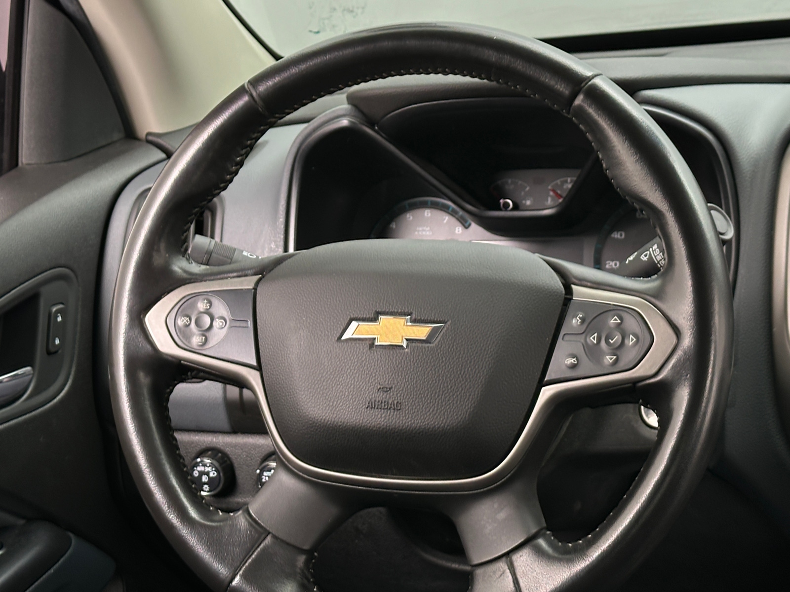 Thumbnail: 2018 Chevrolet Colorado - 5