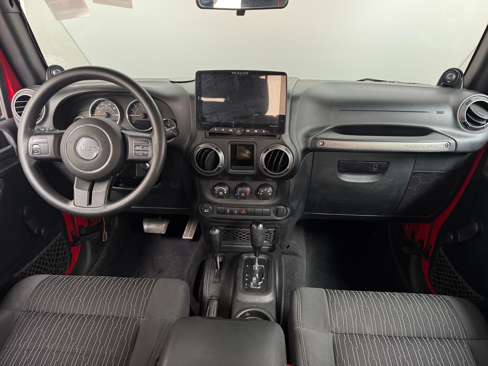 Thumbnail: 2012 Jeep Wrangler - 3