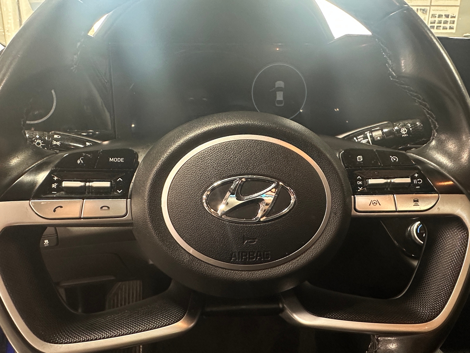 Thumbnail: 2023 Hyundai Elantra - 5