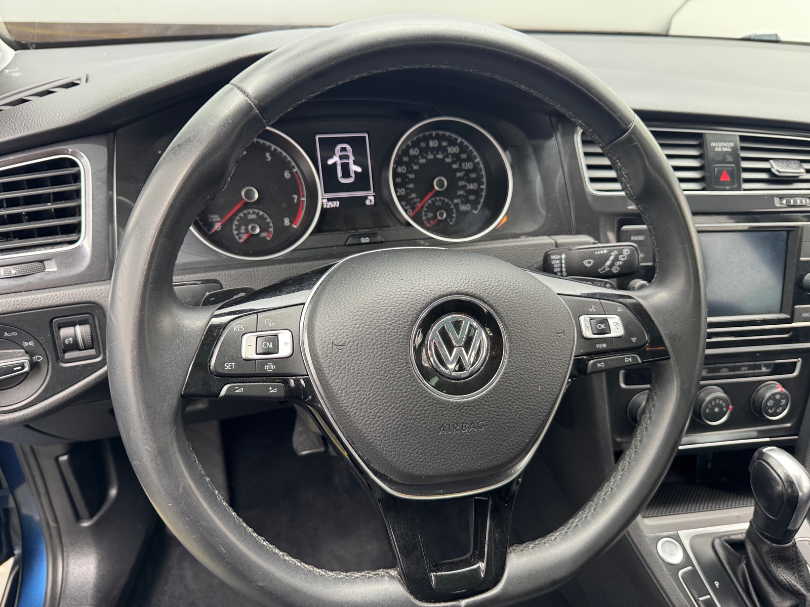 Thumbnail: 2021 Volkswagen Golf - 4