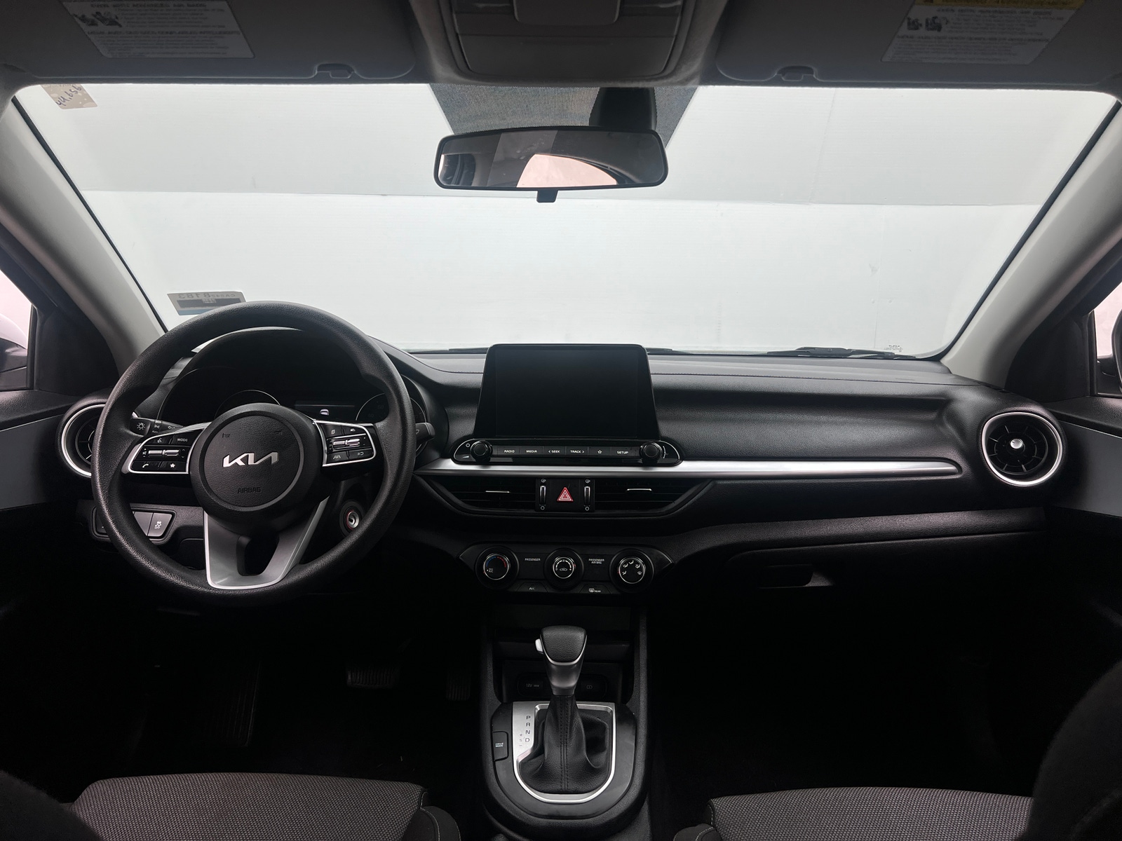 Thumbnail: 2024 Kia Forte - 3