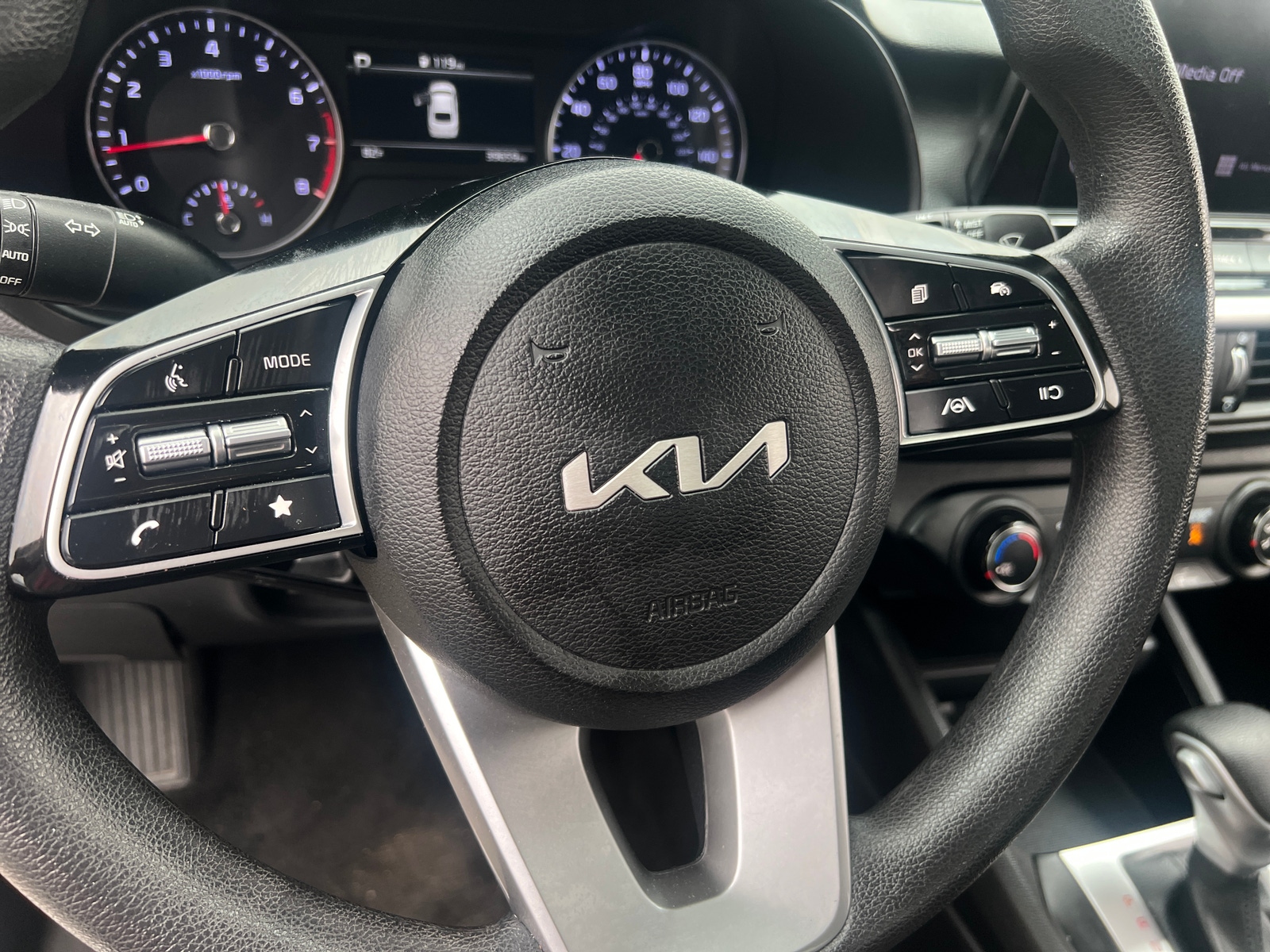 Thumbnail: 2024 Kia Forte - 5