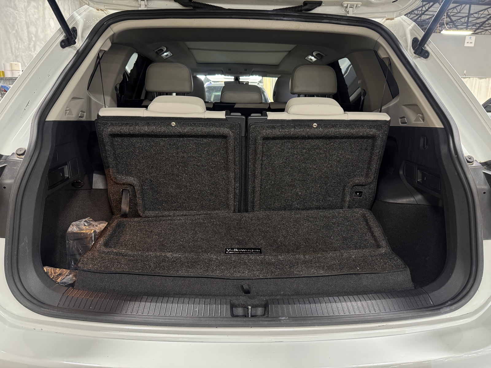 Thumbnail: 2021 Volkswagen Tiguan - 6