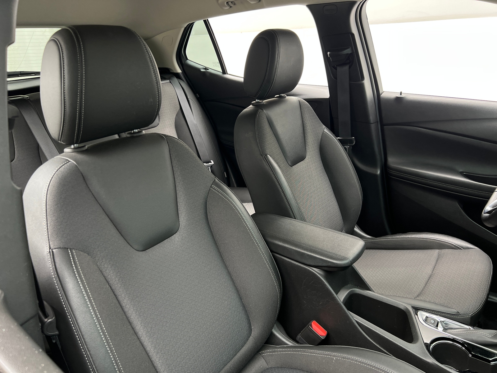 Thumbnail: 2025 Buick Encore GX - 2