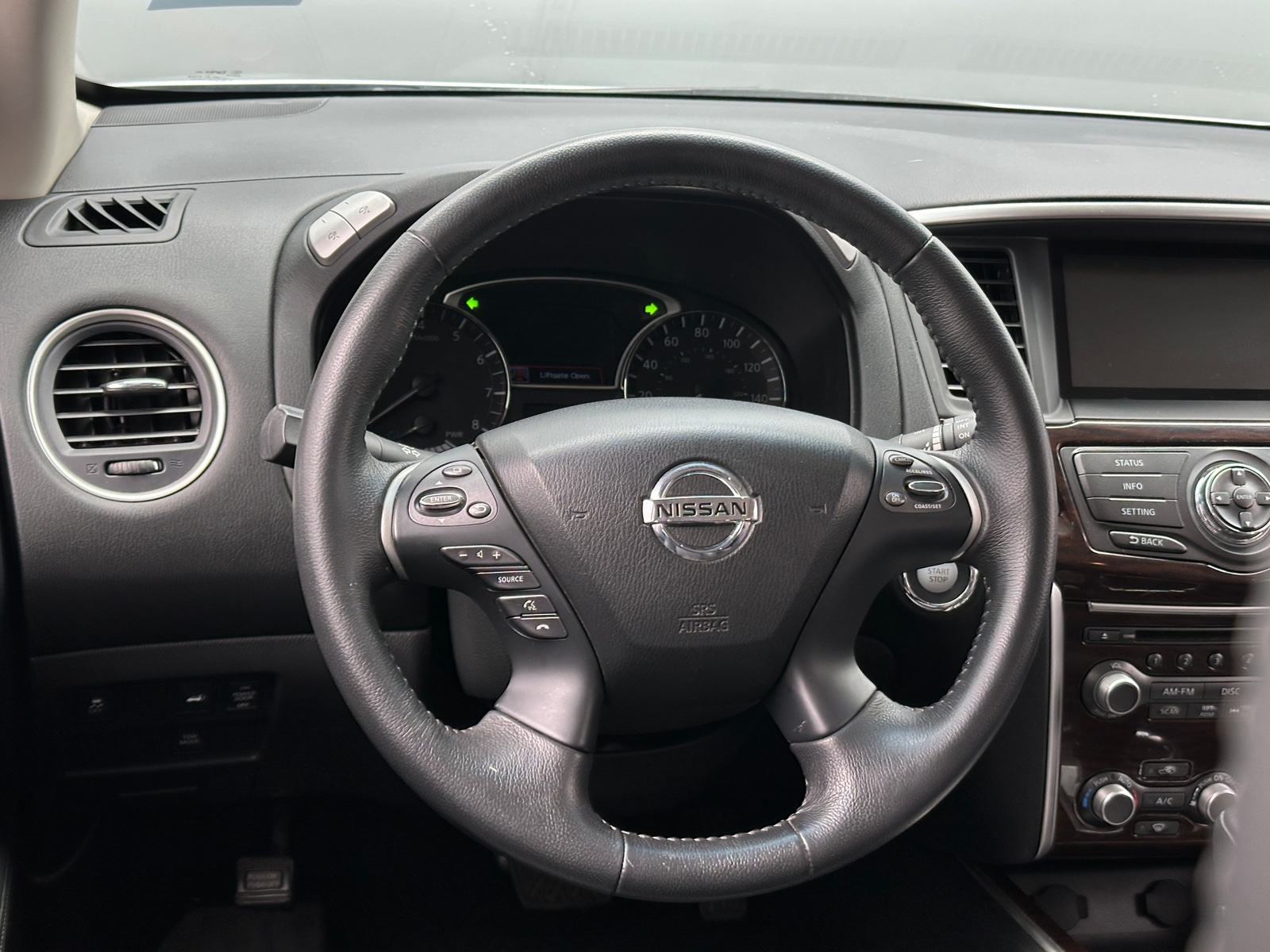 Thumbnail: 2014 Nissan Pathfinder - 4