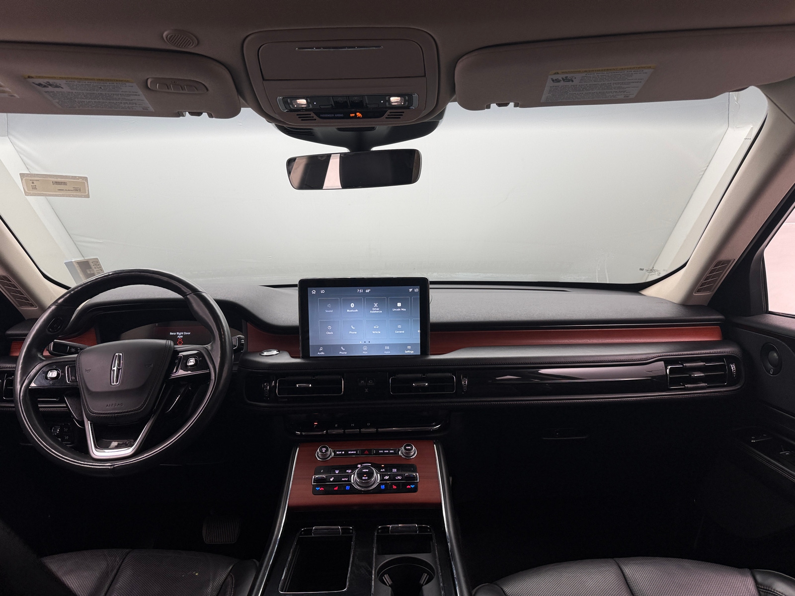 Thumbnail: 2020 Lincoln Aviator - 2