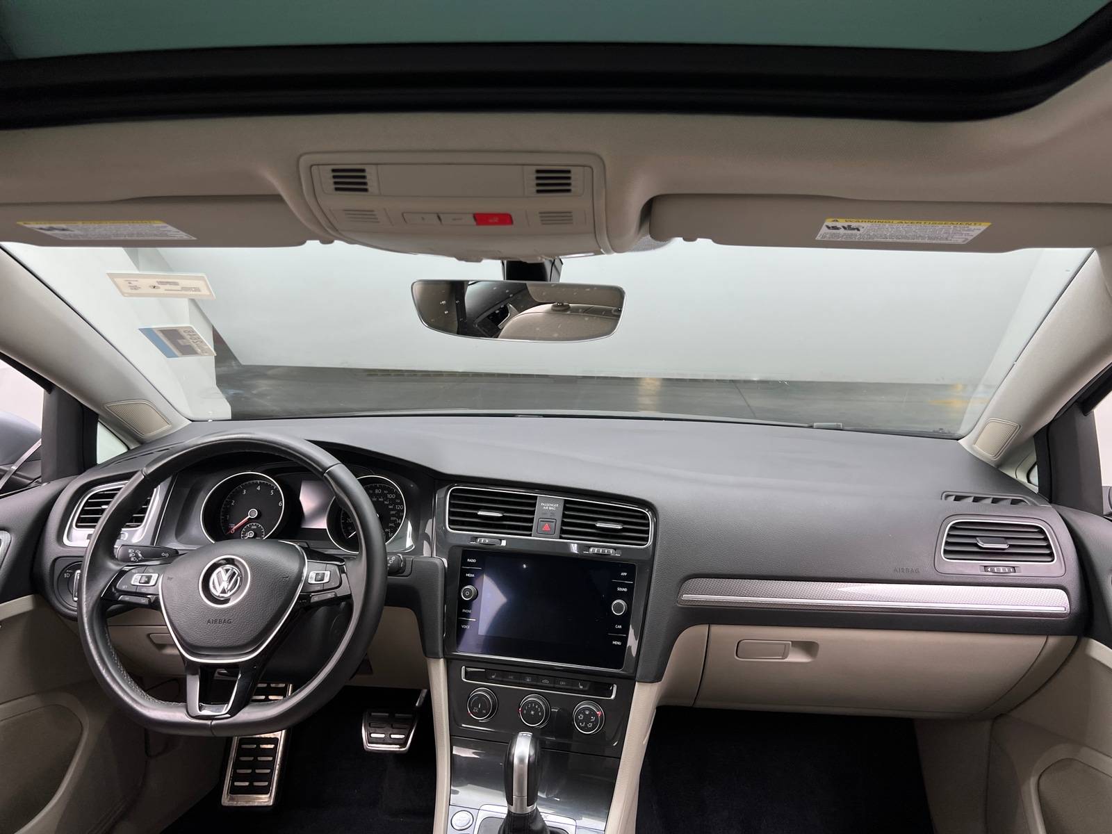 Thumbnail: 2019 Volkswagen Golf - 2