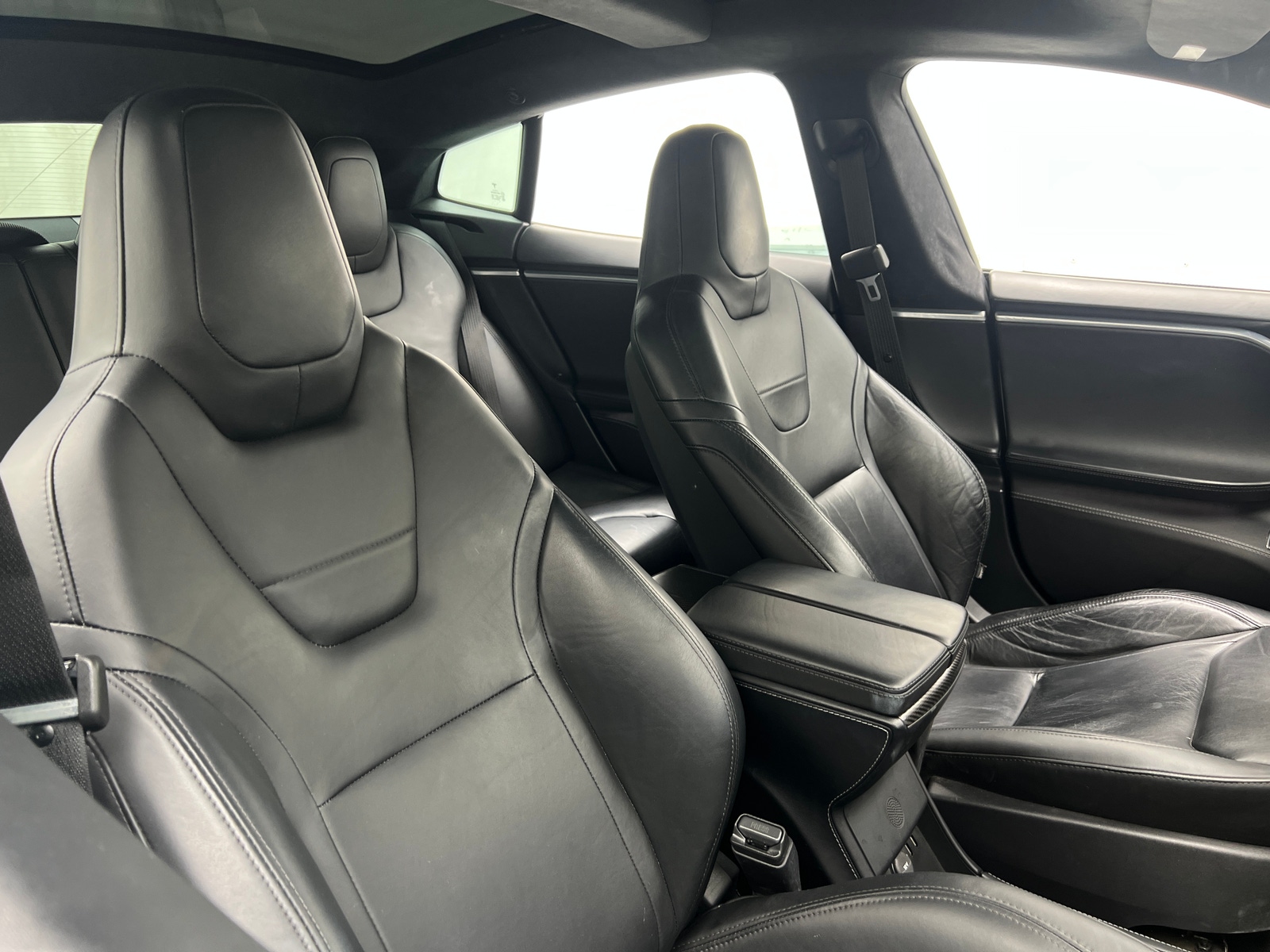 Thumbnail: 2015 Tesla Model S - 2