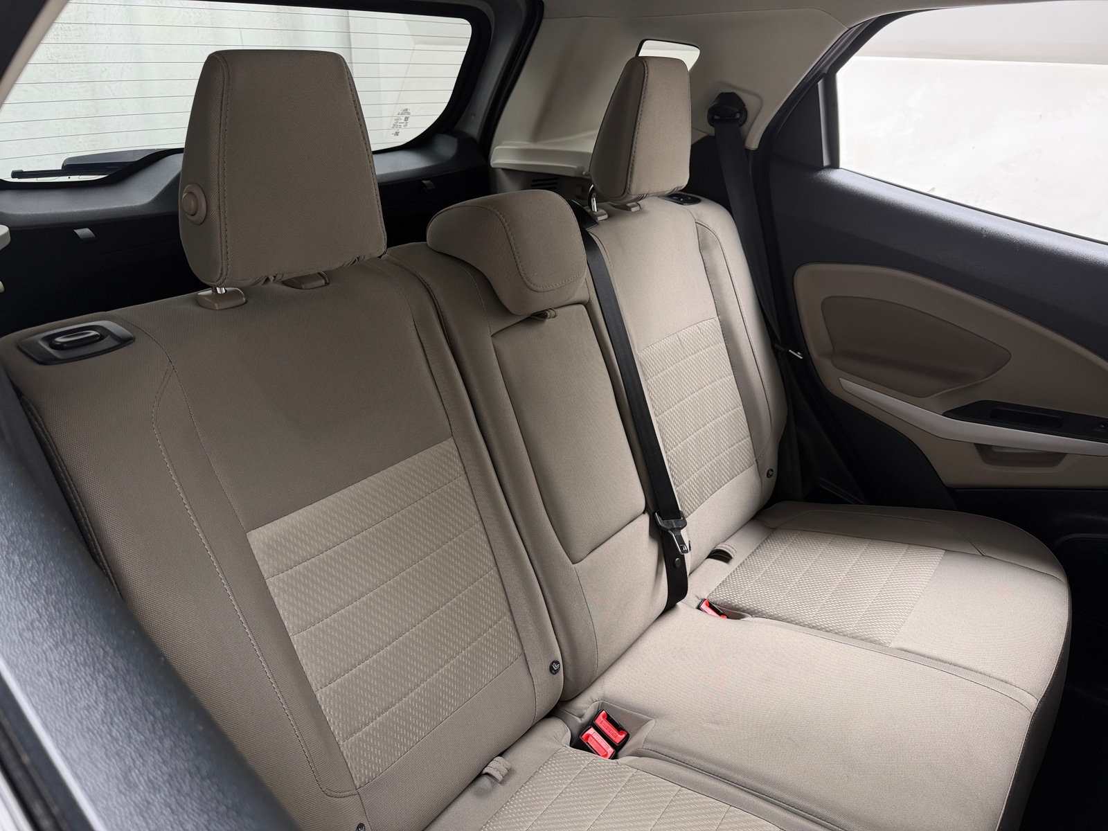 Thumbnail: 2021 Ford EcoSport - 6