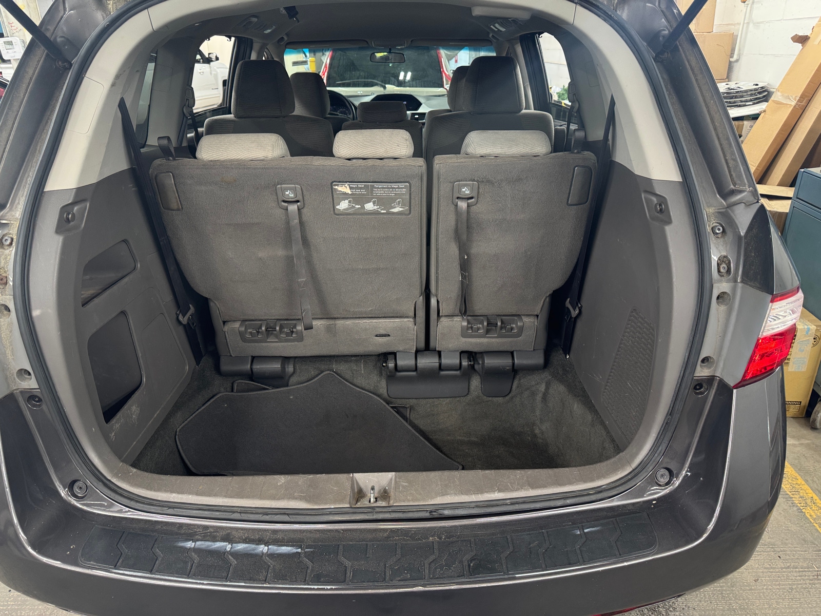 Thumbnail: 2012 Honda Odyssey - 7