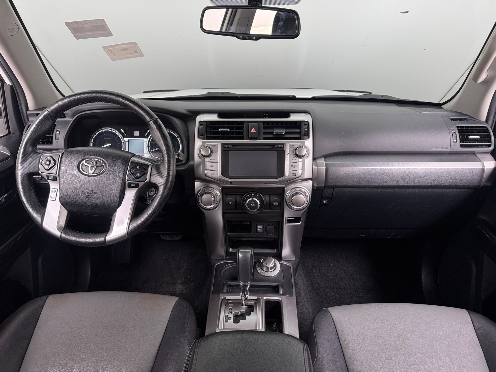 Thumbnail: 2016 Toyota 4Runner - 3