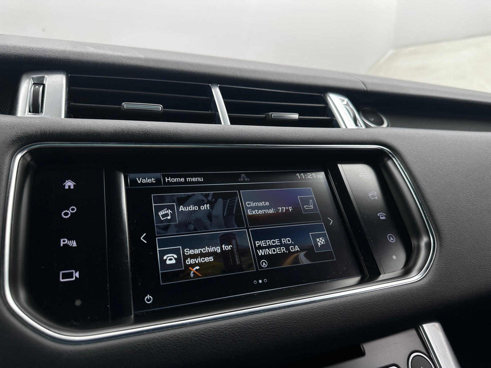 Thumbnail: 2016 Land Rover Range Rover Sport - 3