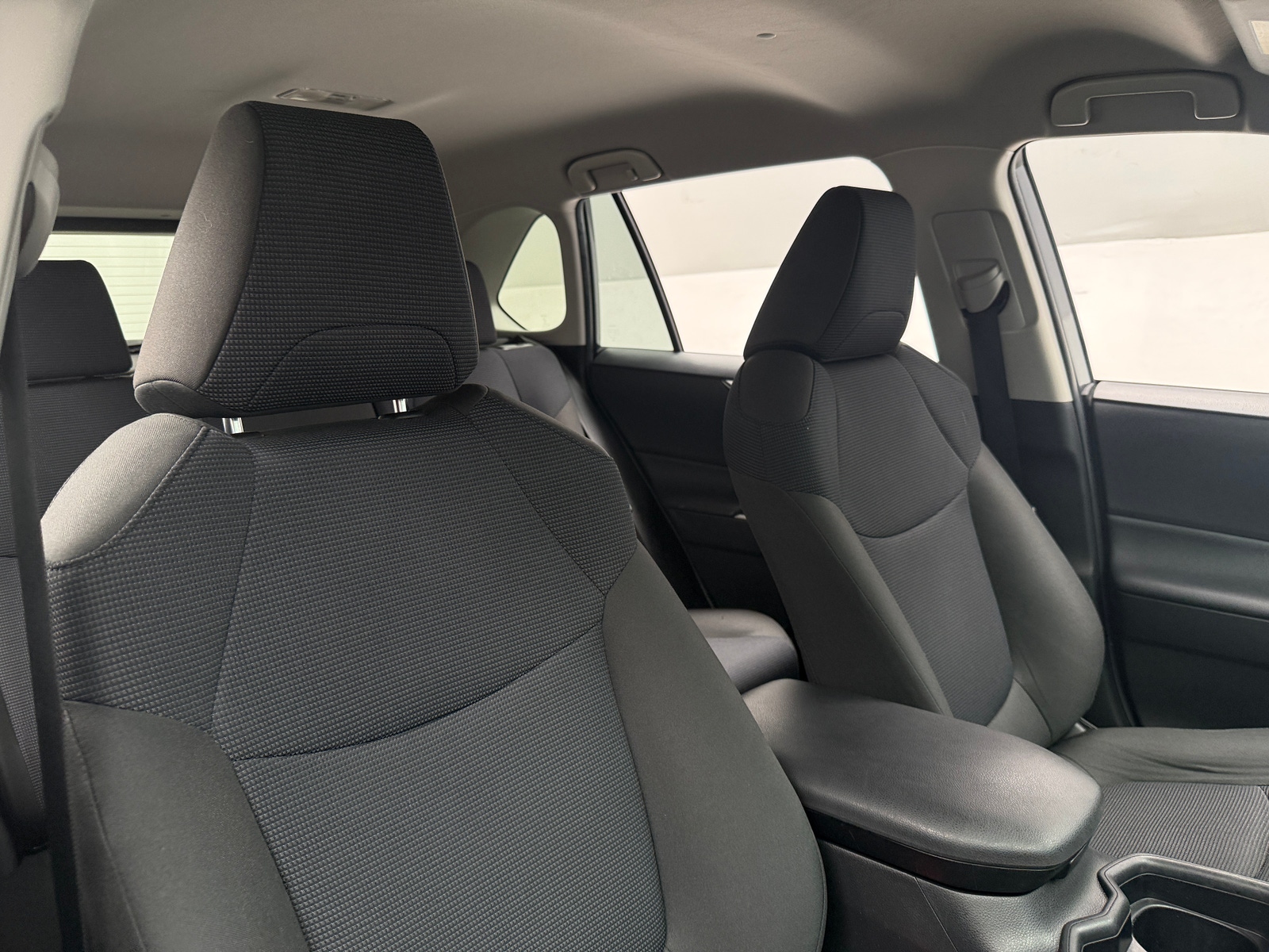 Thumbnail: 2020 Toyota RAV4 - 2