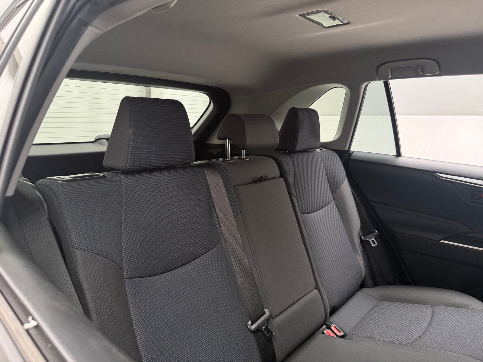 Thumbnail: 2020 Toyota RAV4 - 6