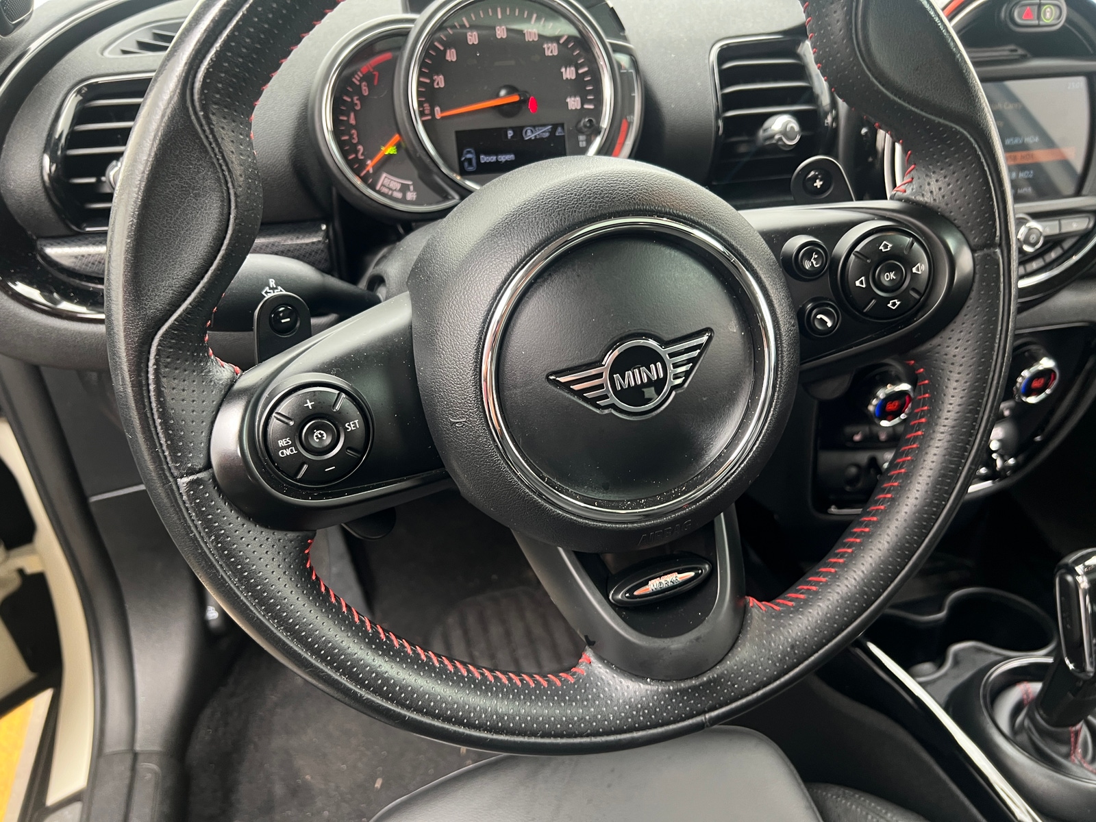Thumbnail: 2020 MINI Cooper Clubman - 4