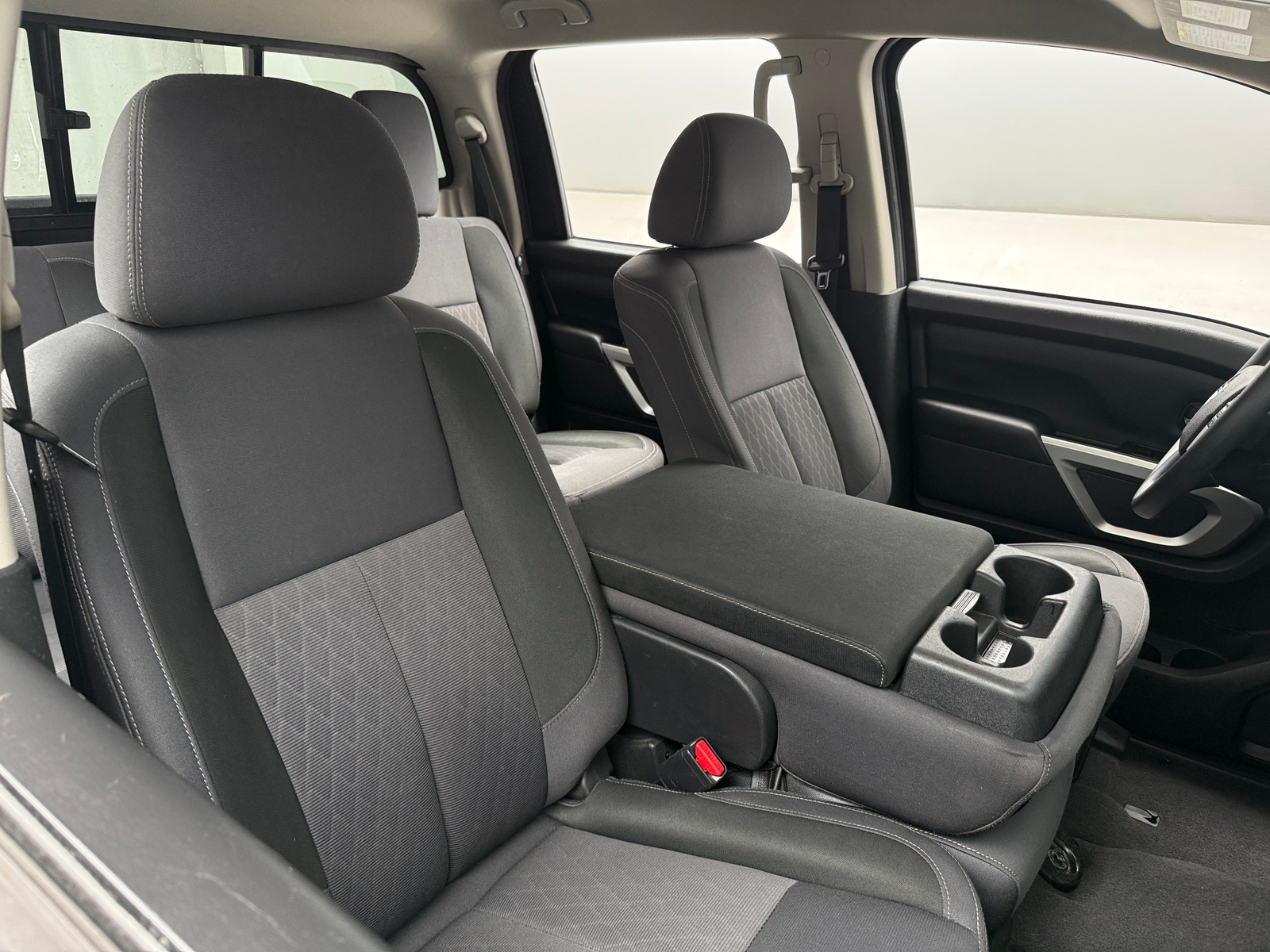 Thumbnail: 2021 Nissan Titan - 2