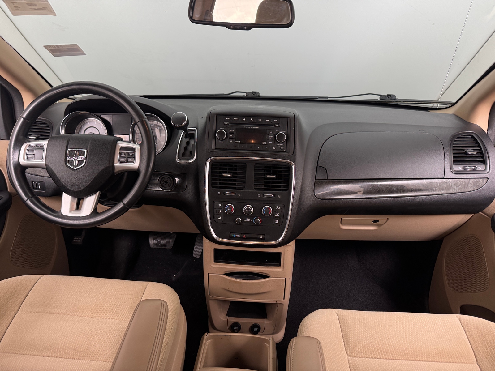 Thumbnail: 2015 Dodge Grand Caravan - 3