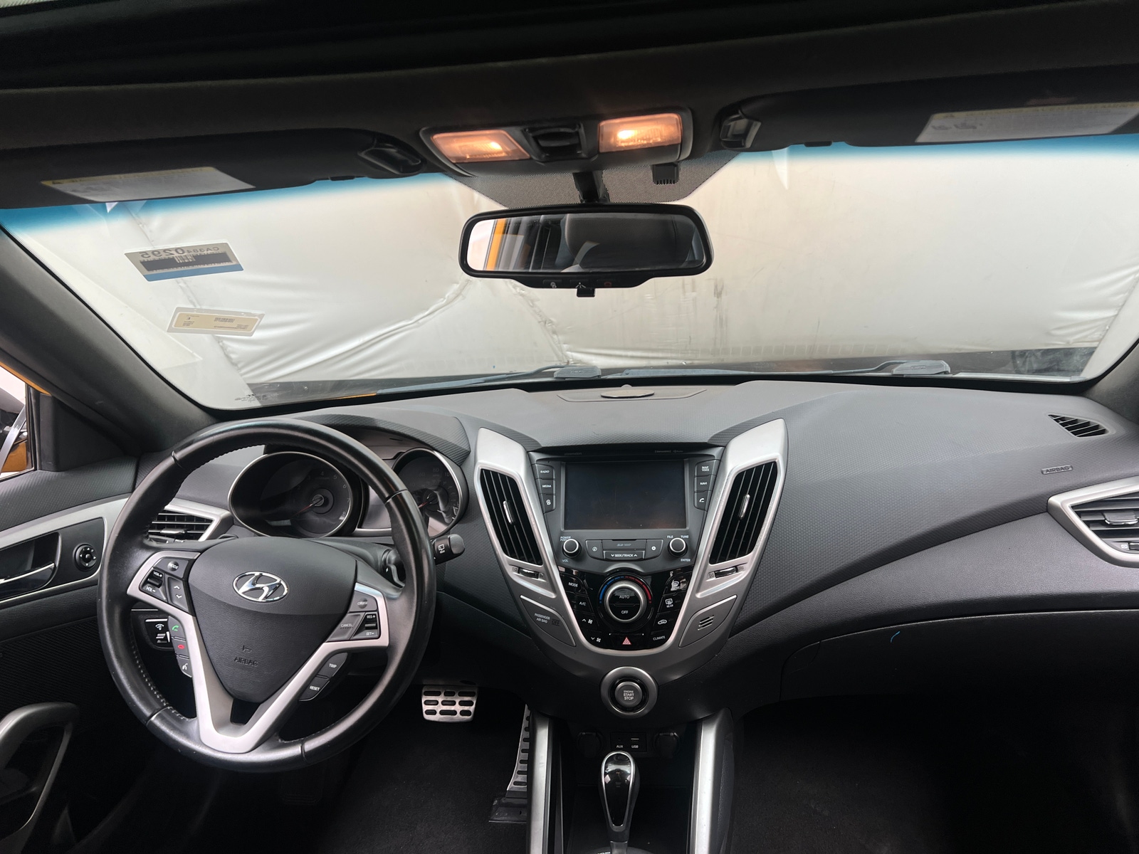 Thumbnail: 2016 Hyundai Veloster - 3