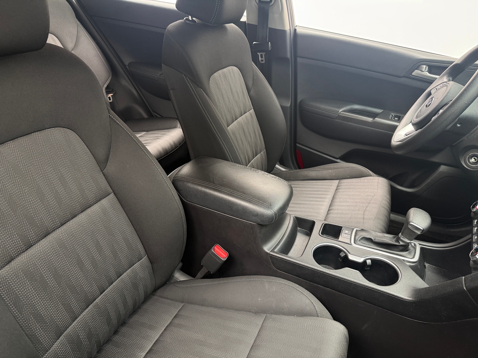 Thumbnail: 2020 Kia Sportage - 2