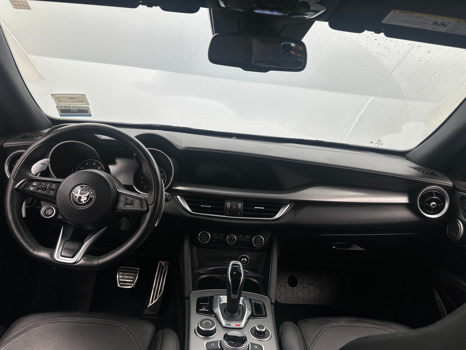 Thumbnail: 2022 Alfa Romeo Stelvio - 2