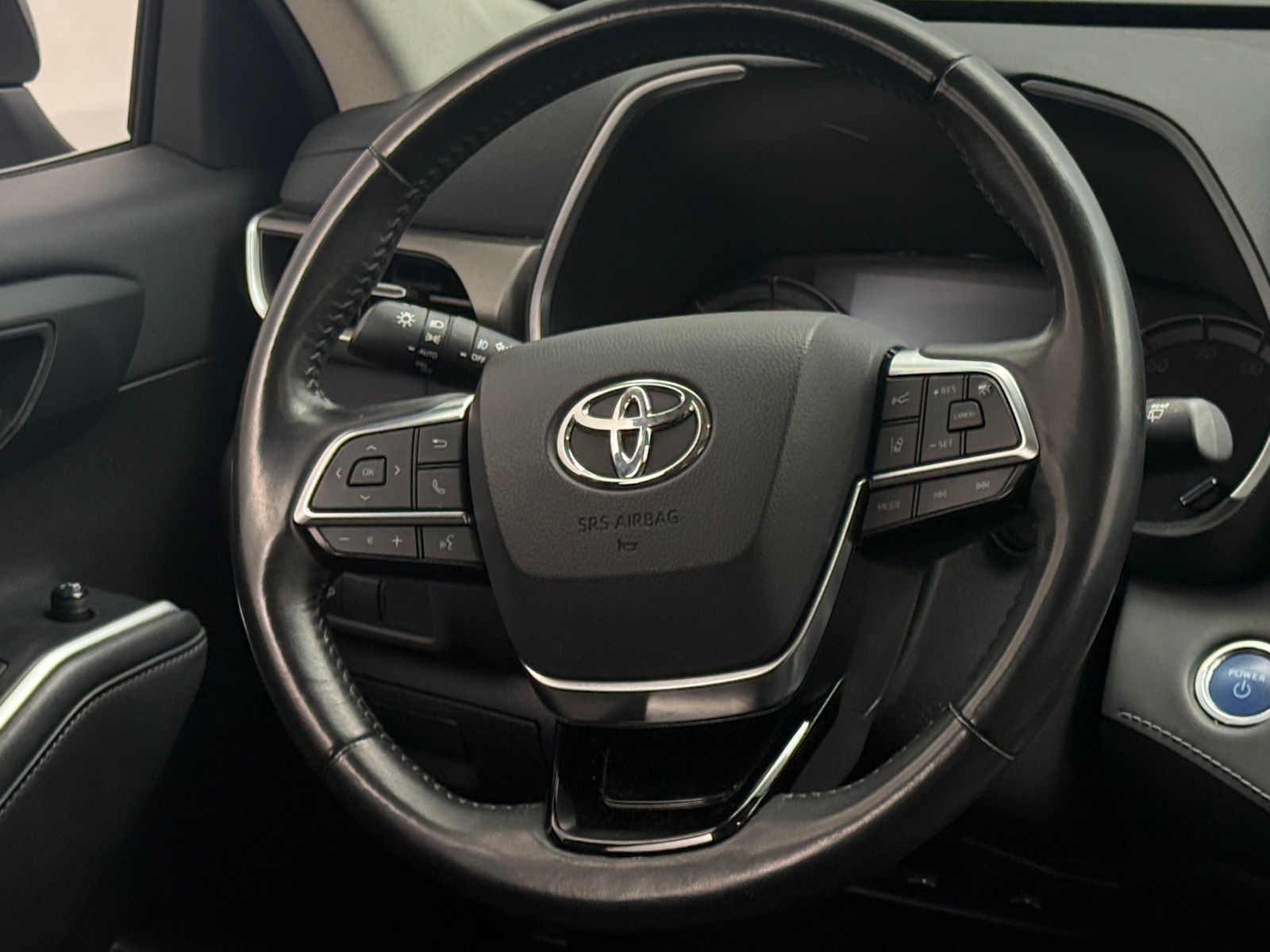 Thumbnail: 2020 Toyota Highlander - 4