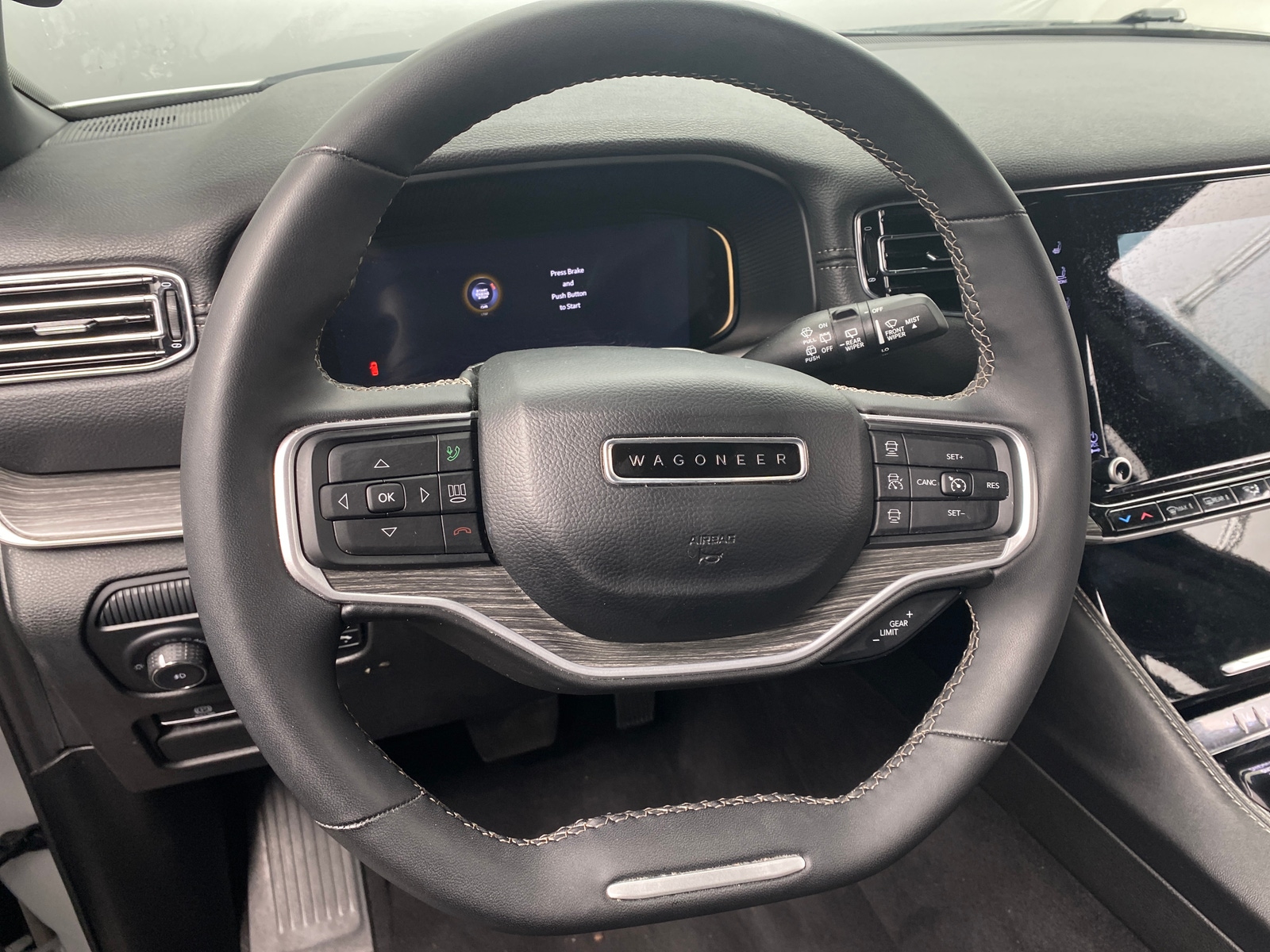 Thumbnail: 2024 Jeep Wagoneer - 4