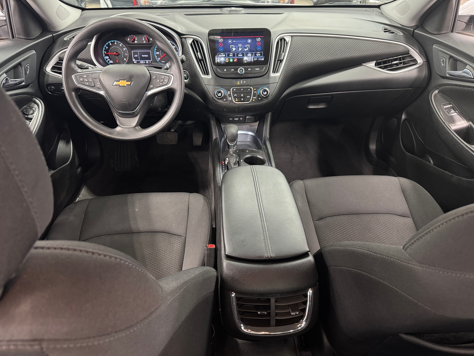 Thumbnail: 2025 Chevrolet Malibu - 3